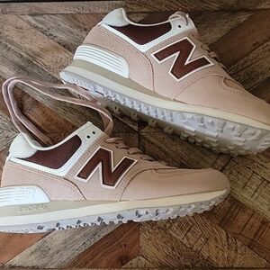 New Balance 574 Pink & Brown